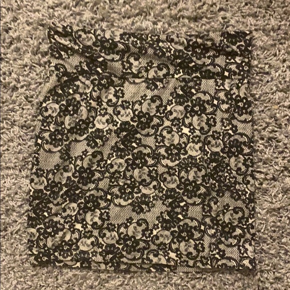 Charlotte Russe Lace Print Bodycon Mini Skirt - Picture 2 of 4